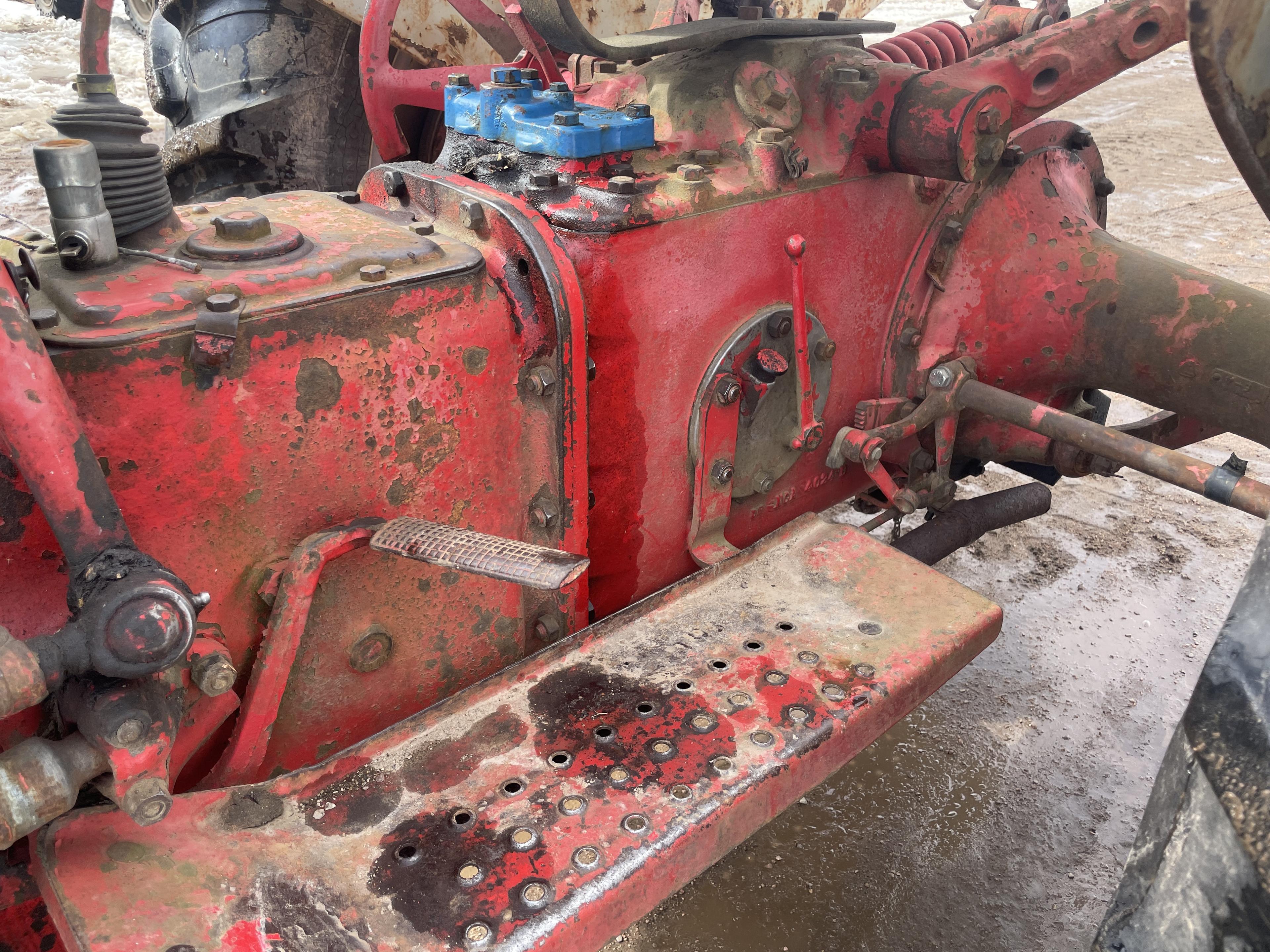 Ford 640 Wide Front Tractor