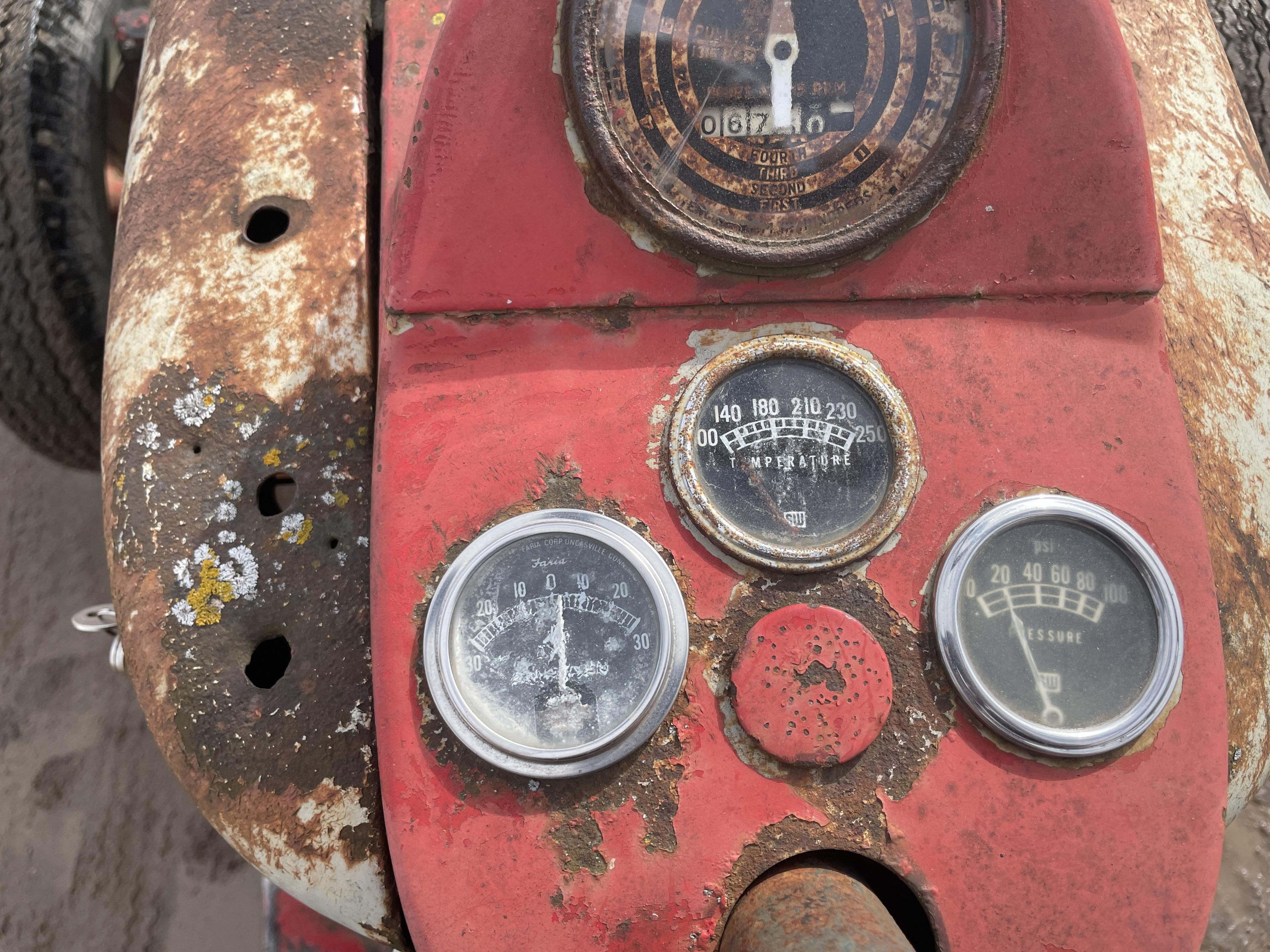 Ford 640 Wide Front Tractor