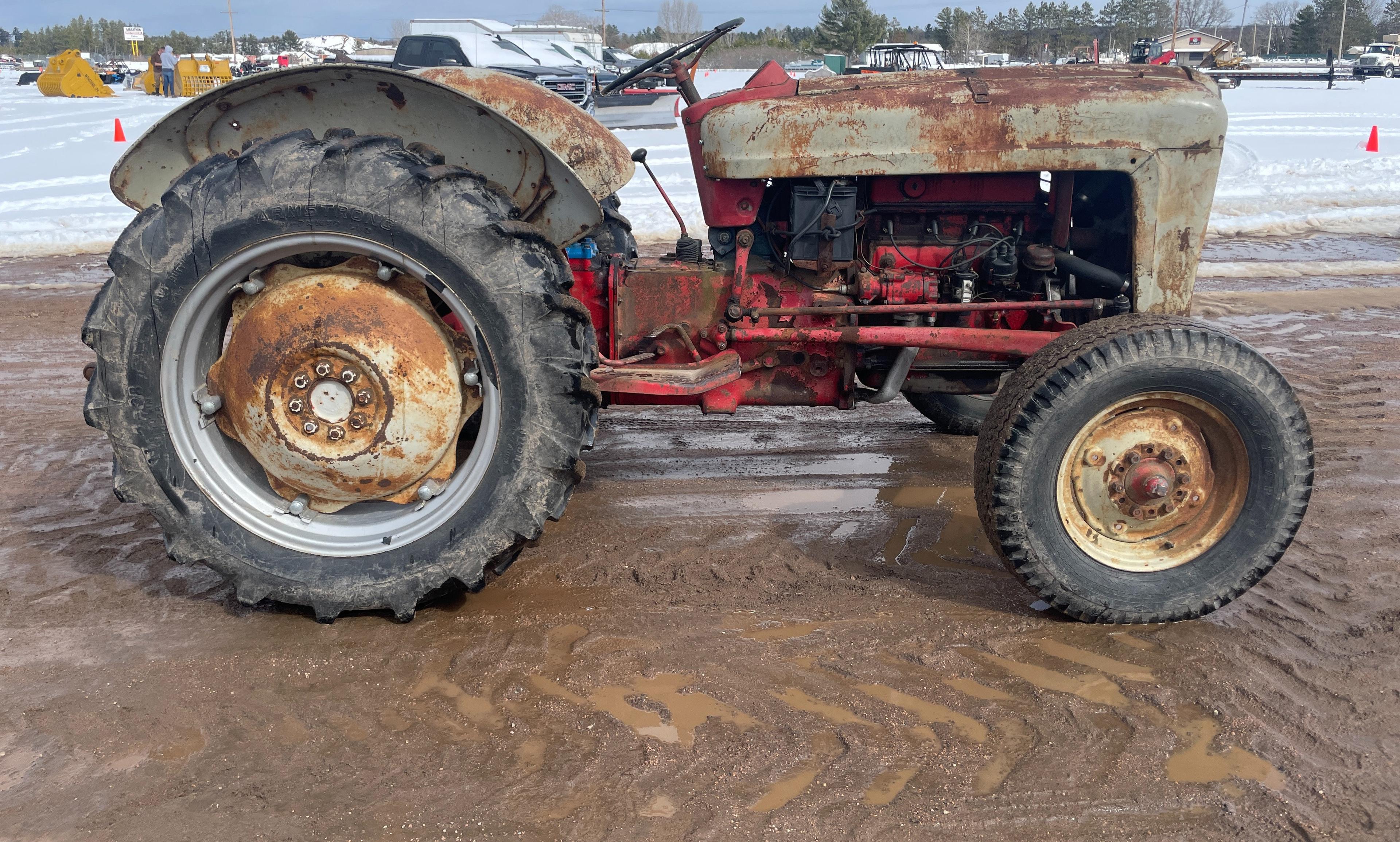Ford 640 Wide Front Tractor