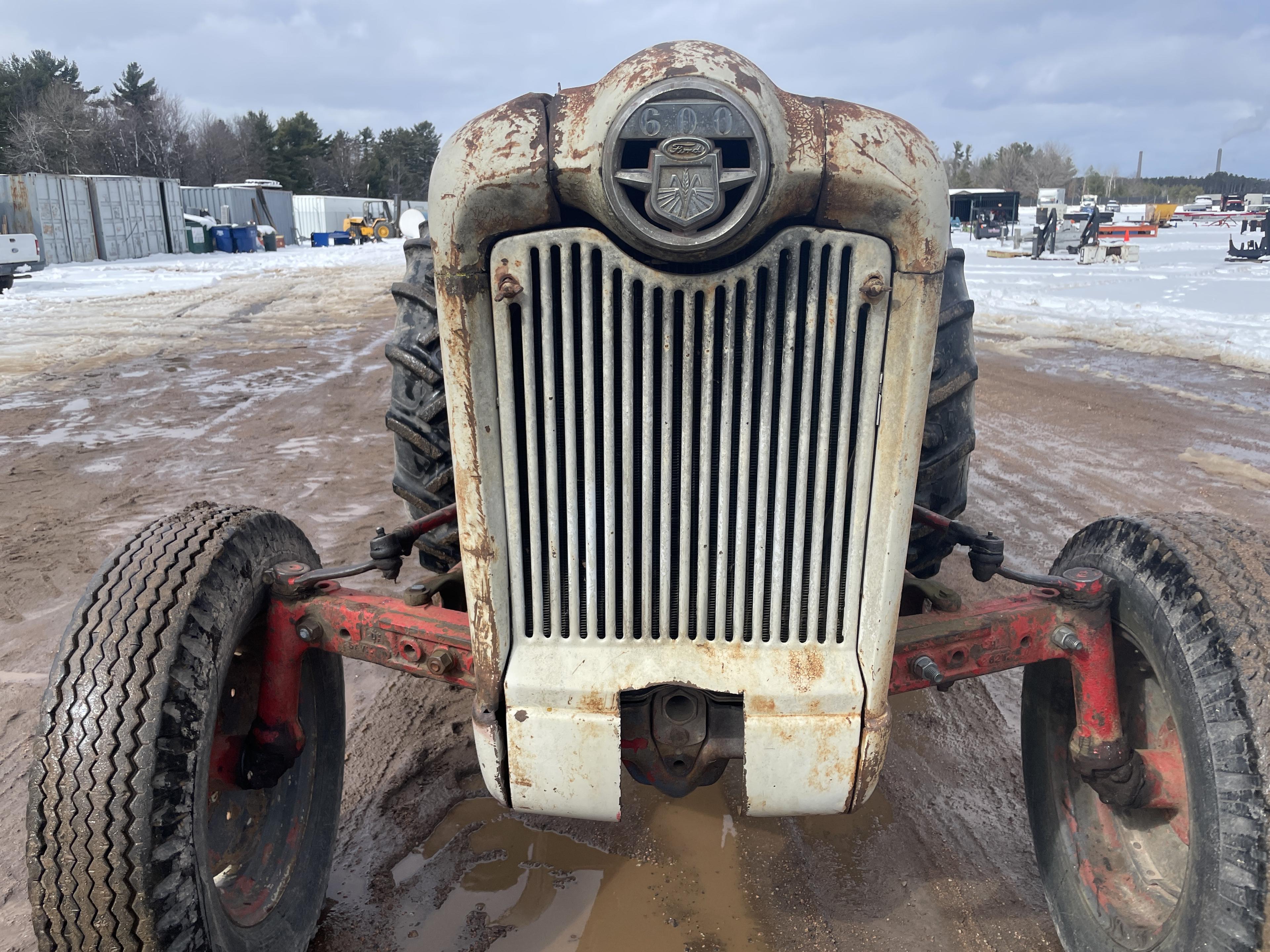 Ford 640 Wide Front Tractor