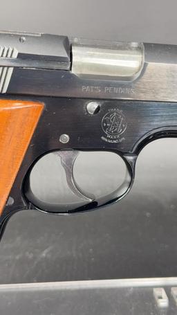 (NIB) RARE Smith & Wesson Model 39-2 9mm Pistol