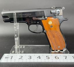 (NIB) RARE Smith & Wesson Model 39-2 9mm Pistol