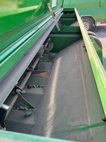 Great Plains NTS 2611 No-Till, Pull-Type Seeder
