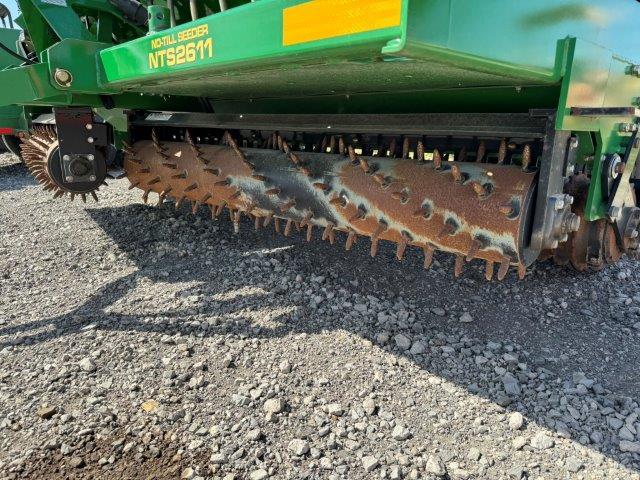 Great Plains NTS 2611 No-Till, Pull-Type Seeder