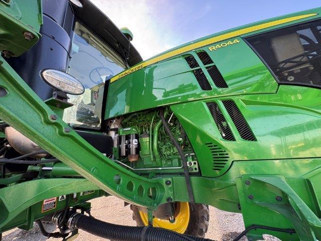 2021 John Deere R4044 Self-Propelled Sprayer