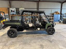 John Deere XUV 825M-S4 Gator