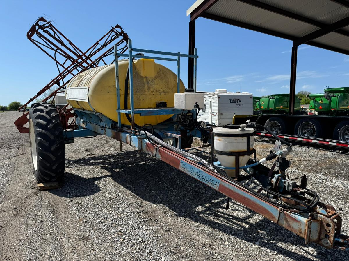 Wilrich Blumhardt Trail Master Pull-Type 1,000 Gallon Sprayer
