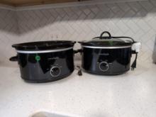 2 Crockpots/1 Lid