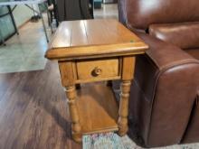 End Table/accent Table