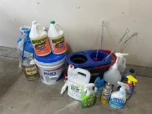 Miscellaneous Lot-cleaning Products, Mop Bucket