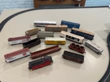 Ho Scale Freight Cars Â€“ 16-piece Lot With Beer & Branded Boxcars