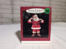 Hallmark 1995 Coca-cola Santa Ornament Â€“ Â€œrefreshing Giftâ€�