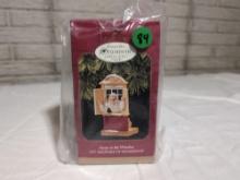 Hallmark 1997 Away To The Window Ornament Night Before Christmas Series