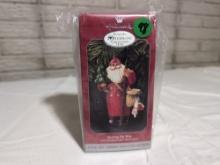 Hallmark 1998 Making His Way Santa Ornament Folk Art Americana
