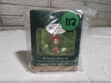 Hallmark Keepsake Ornament A Friend Chimes In (2000 Membership, Nib)