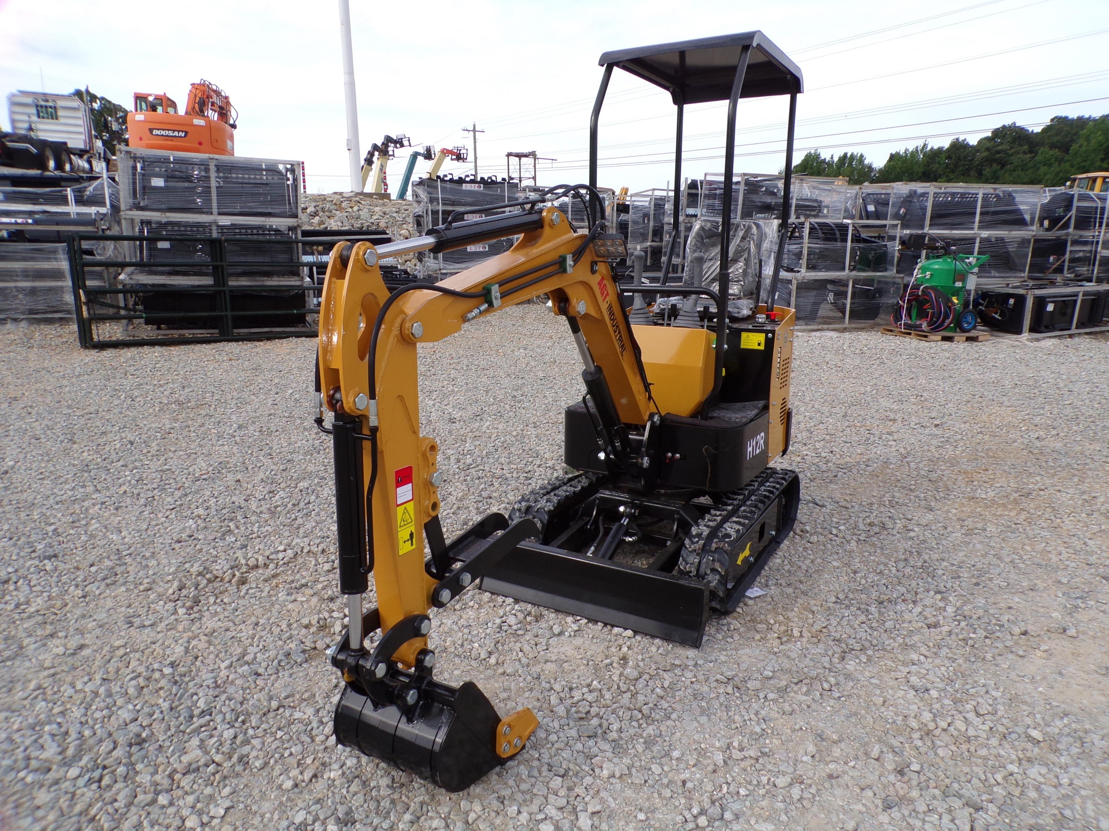 MINI EXCAVATOR - H12R