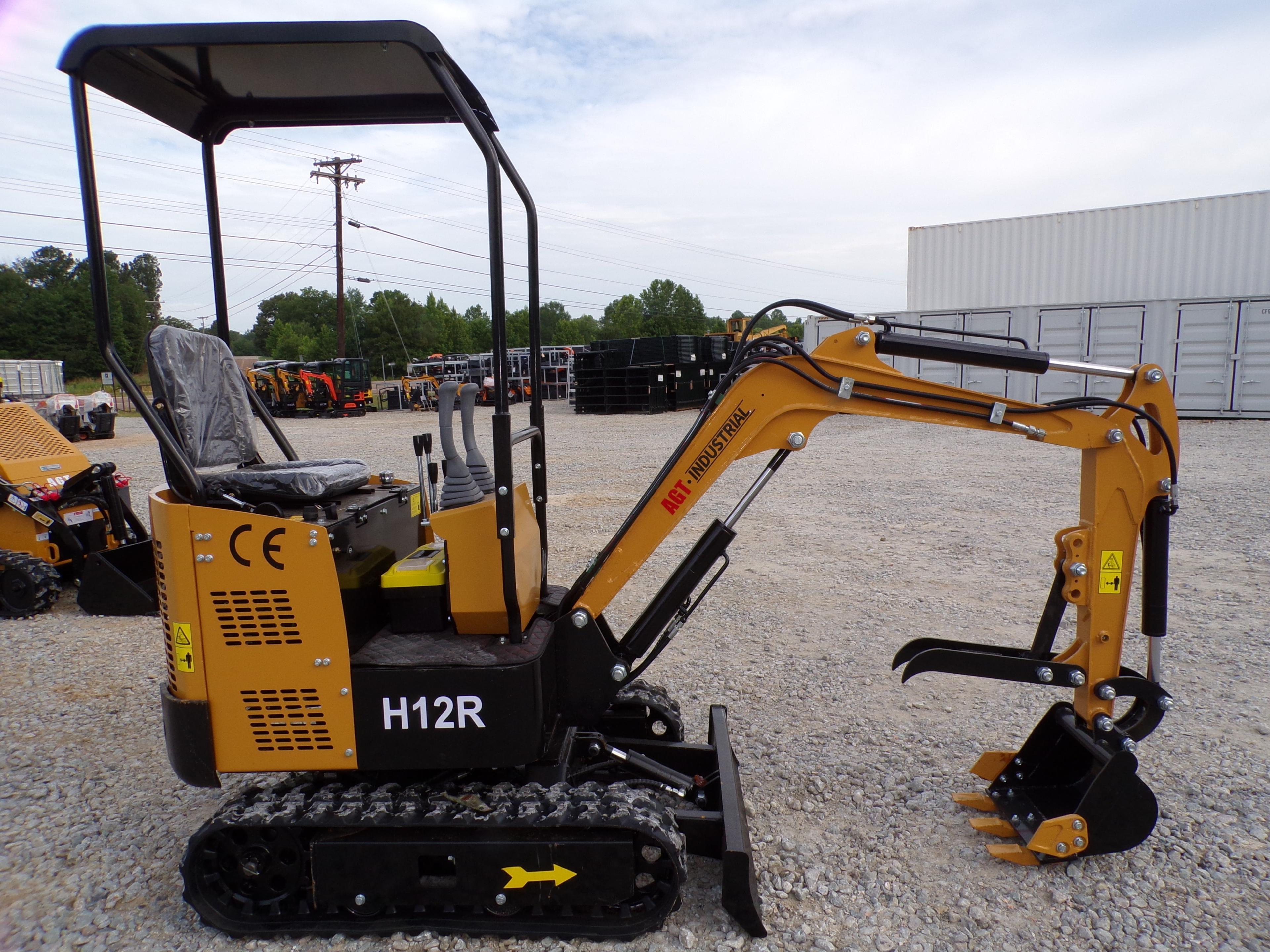 MINI EXCAVATOR - H12R