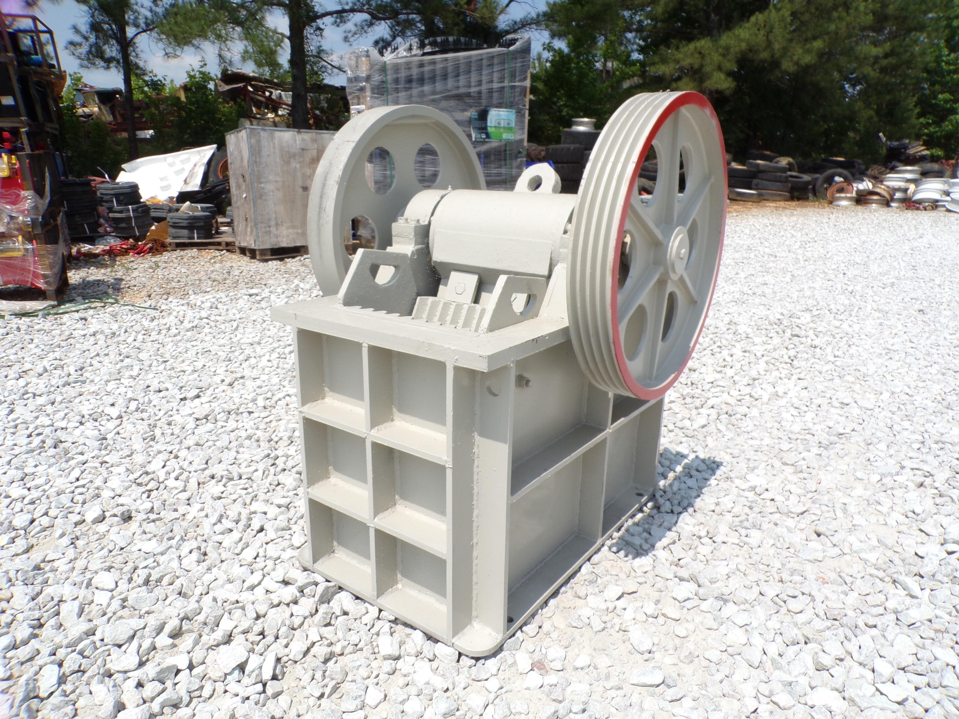 JAW CRUSHER