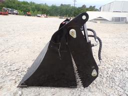 SKID STEER 4 IN 1 BUCKET