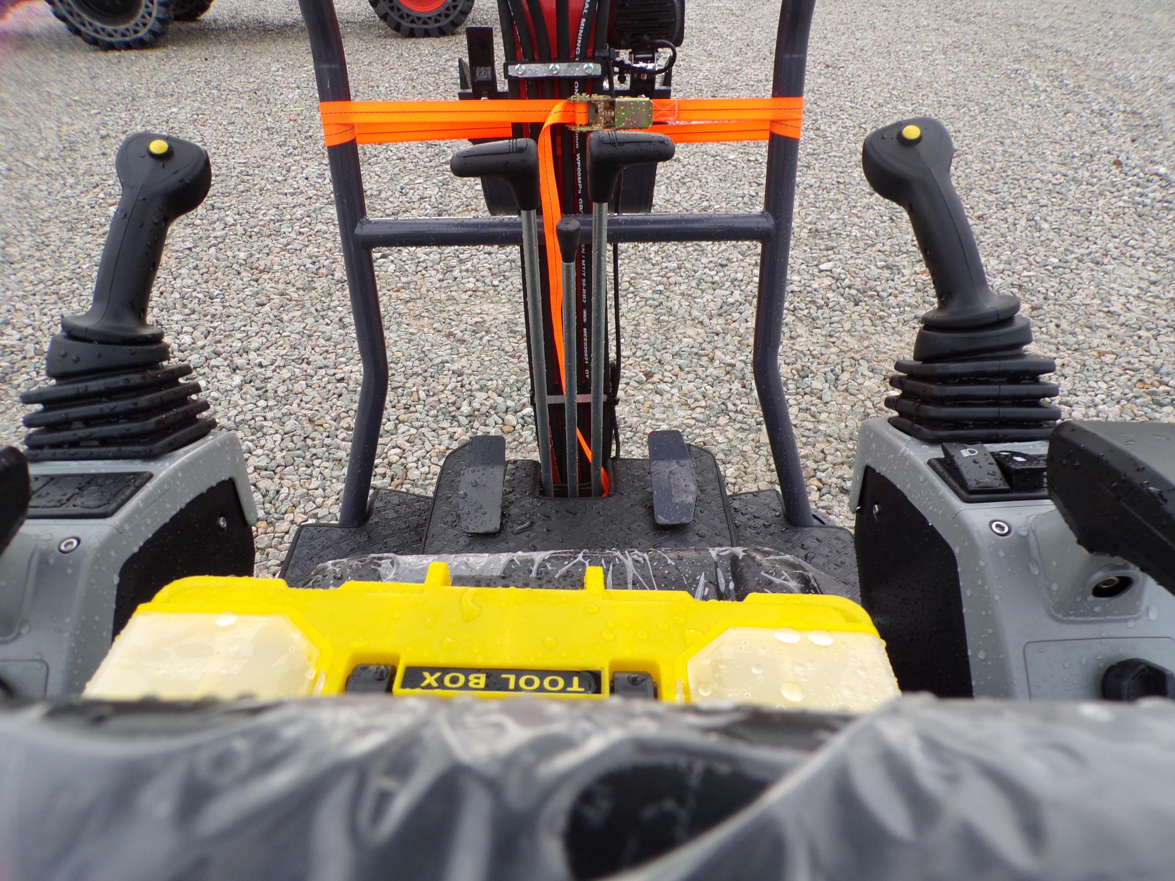 MINI EXCAVATOR-MX15RX