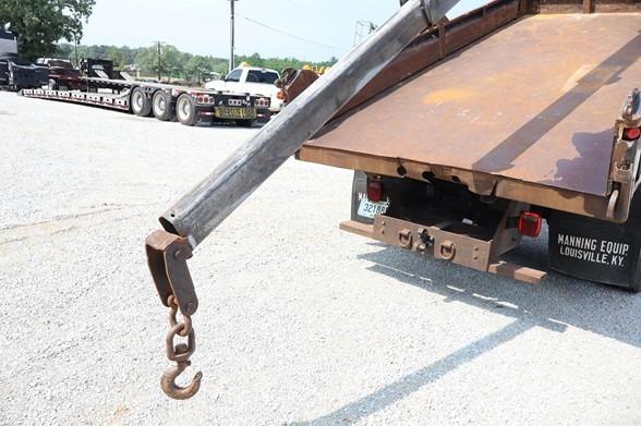 2004 KENWORTH T300 DUMP TRUCK WITH CRANE