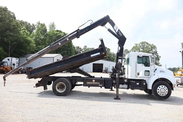 2004 KENWORTH T300 DUMP TRUCK WITH CRANE