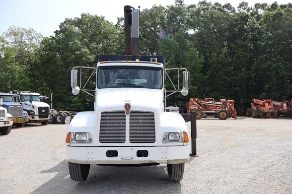 2004 KENWORTH T300 DUMP TRUCK WITH CRANE