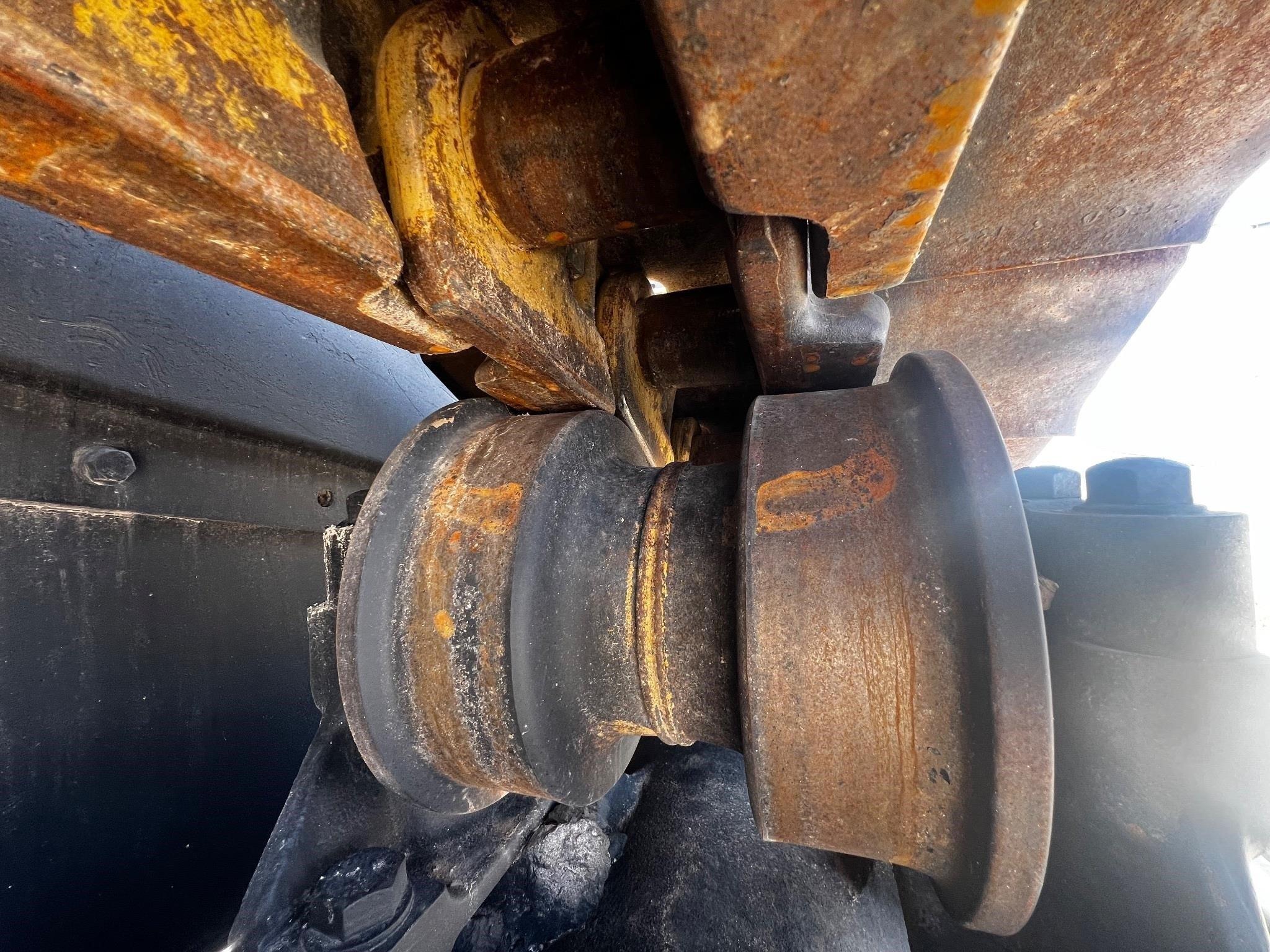 2015 Black Caterpillar D8T