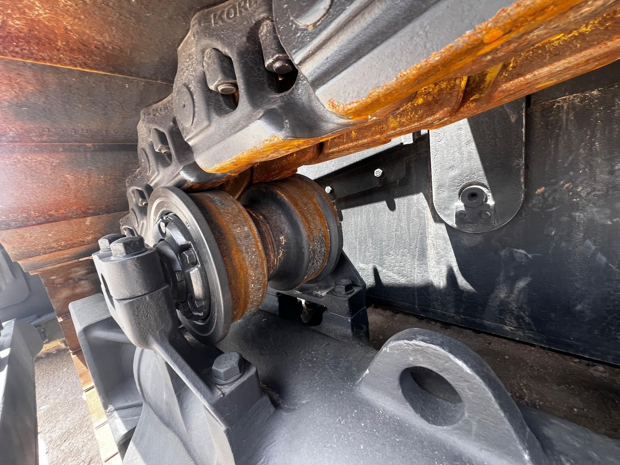 2015 Black Caterpillar D8T