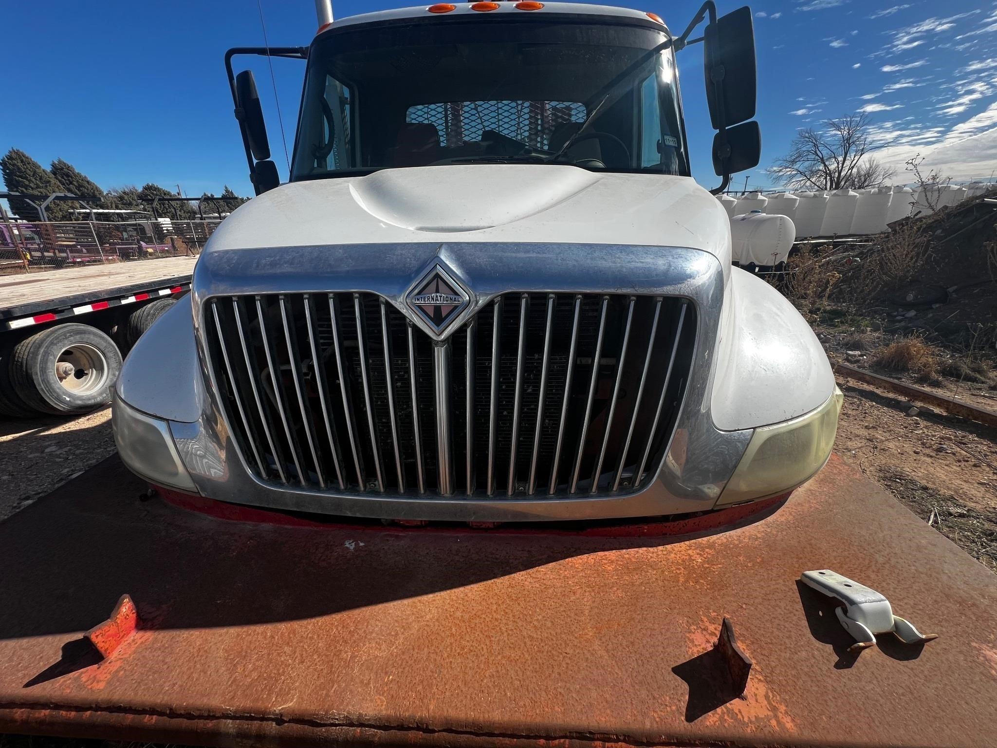 2004 International Roustabout Truck