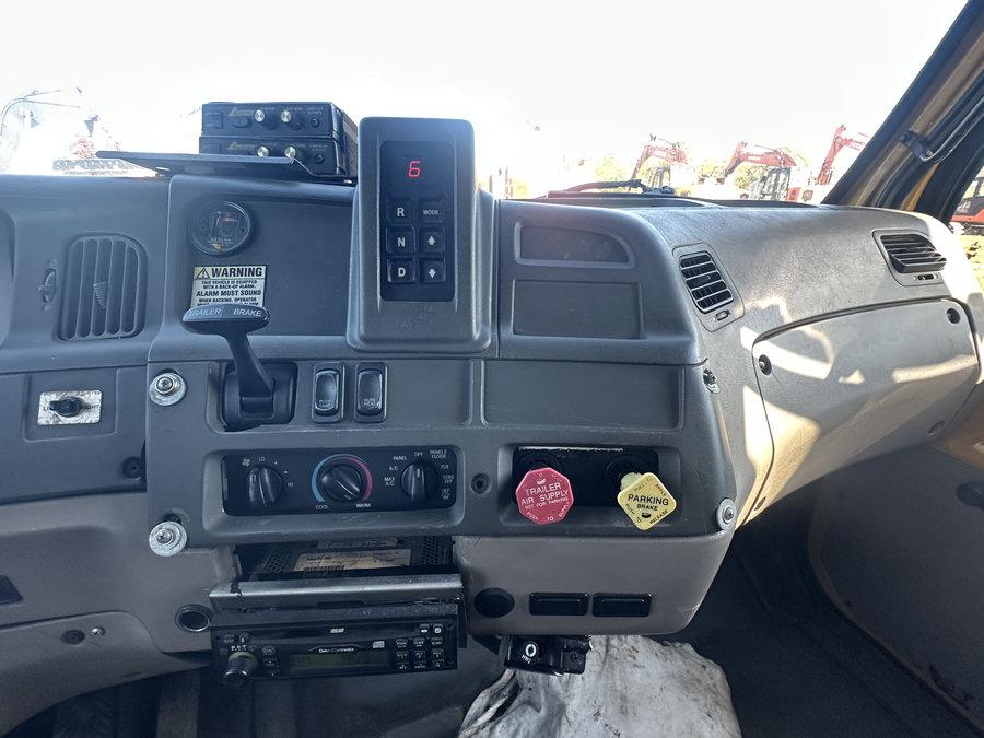 2006 Sterling L8500
