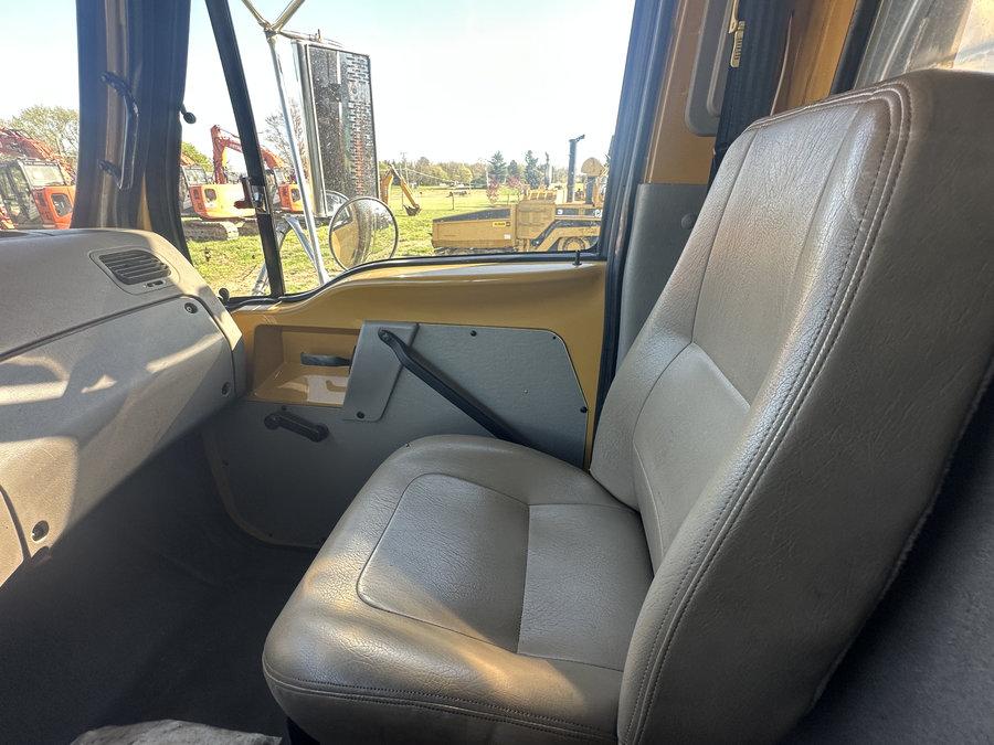 2006 Sterling L8500