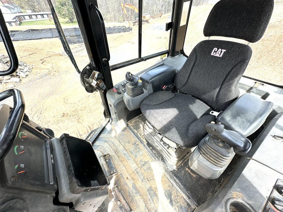 2016 CAT D4K2 Dozer w/GPS