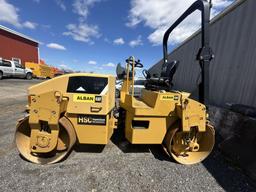 CAT CB34 XW Roller