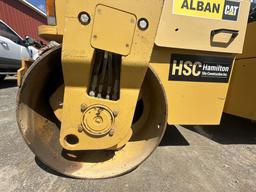 CAT CB34 XW Roller