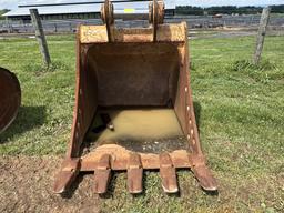 Cat 40" Dirt Bucket