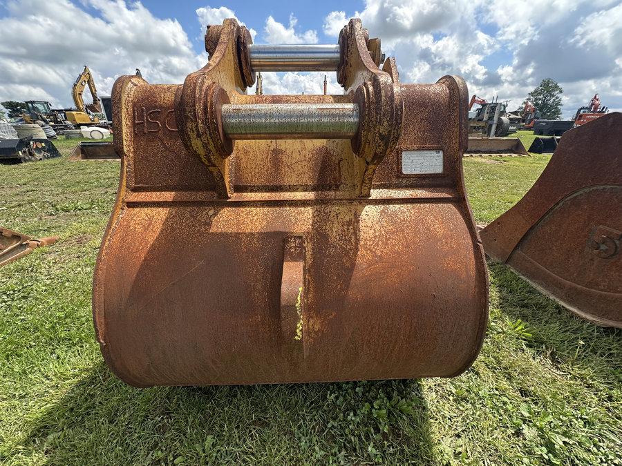 Cat 40" Dirt Bucket