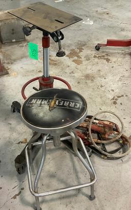 Stool and transmission jack