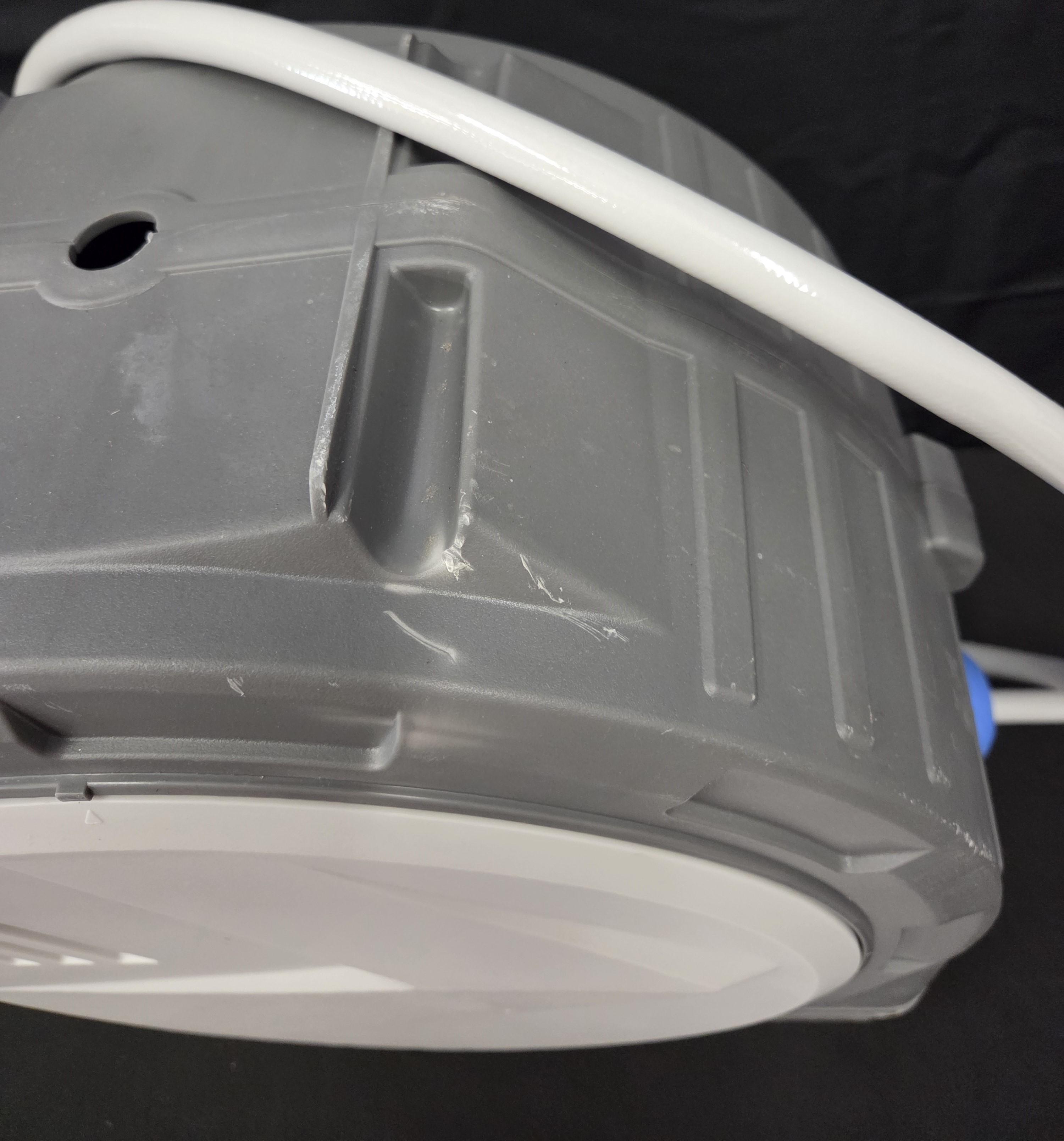 Wall Mounted Retractable Hose Reel 100' Feet Foot With Nozzle Style Selections