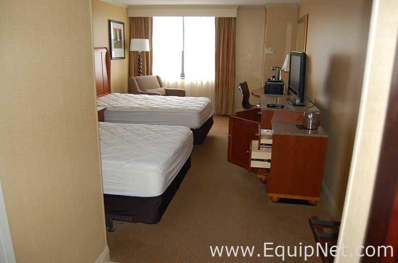 Lot of Guest Room and Contents