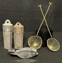 Assorted Group of 5 Vintage Primitive Kitchen Tools and Molds