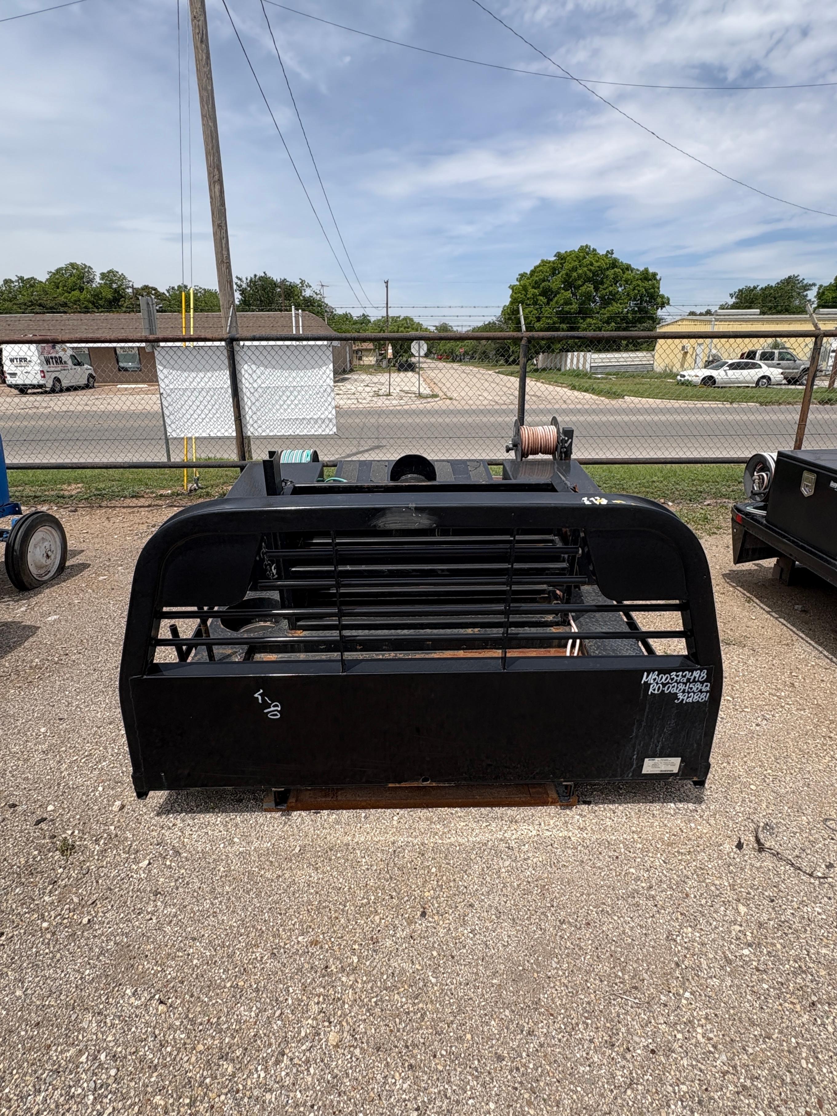 CM FLATBED