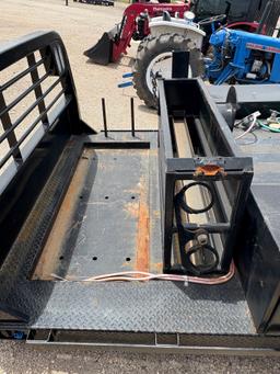 CM FLATBED