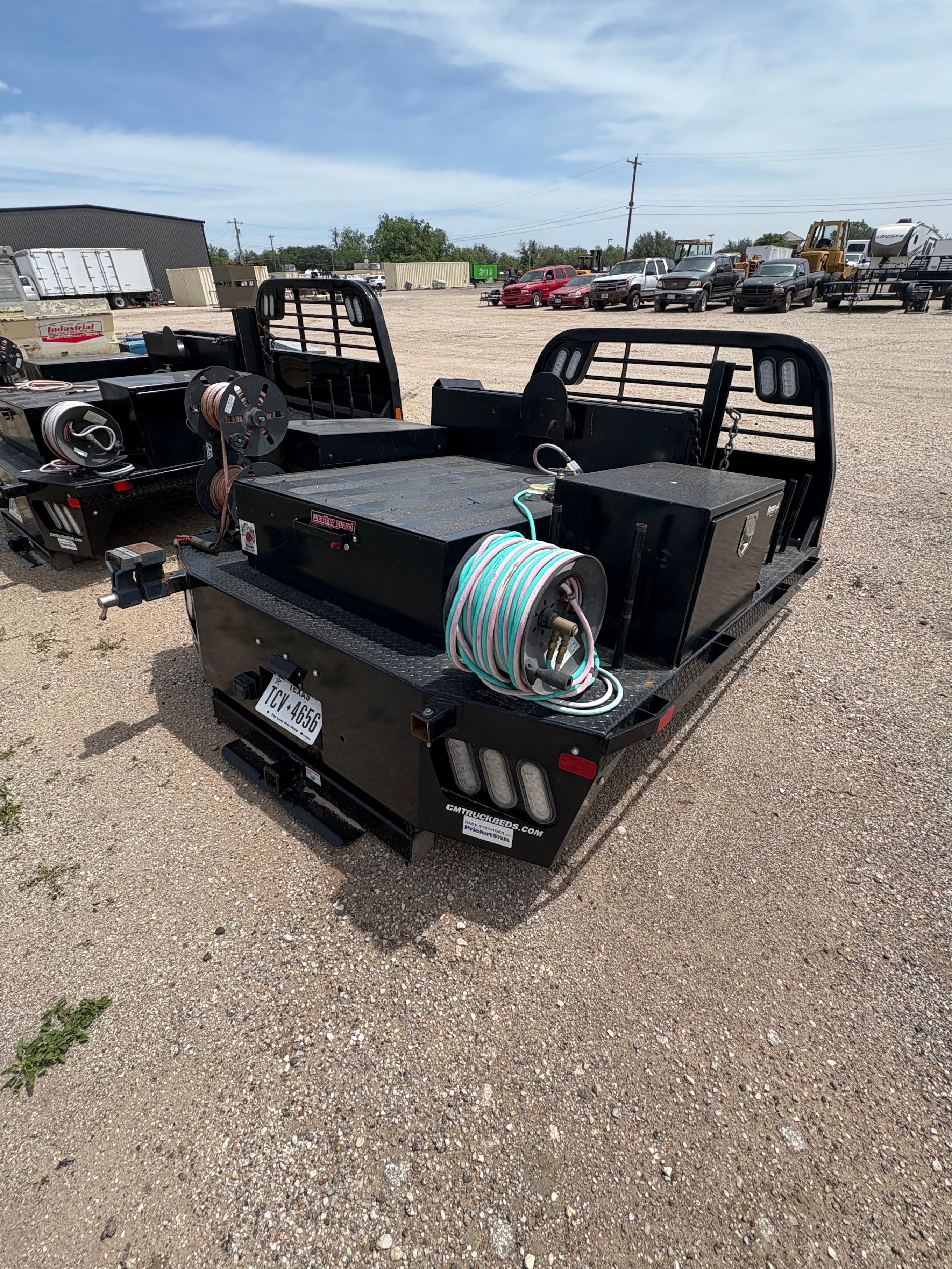 CM FLATBED