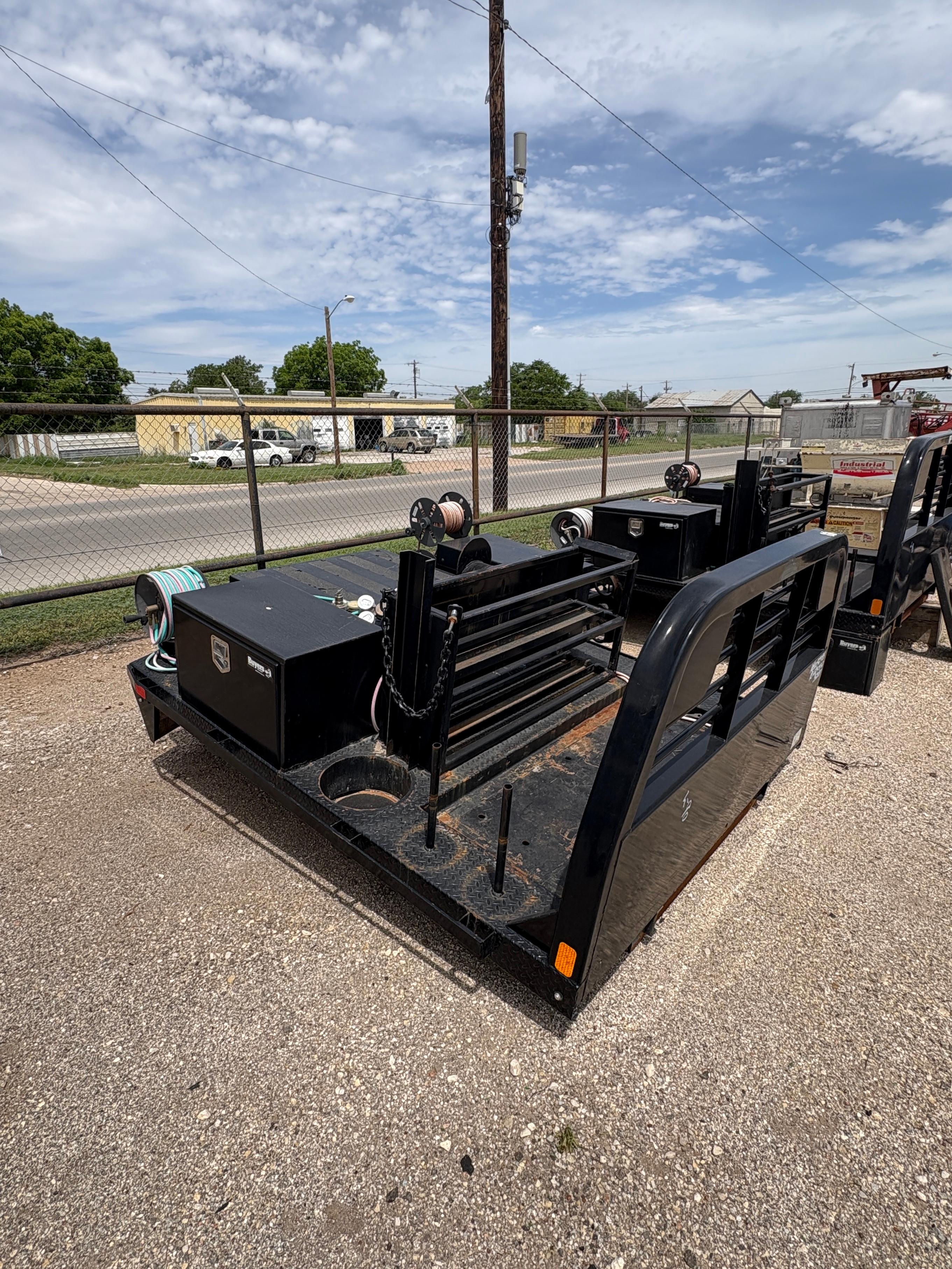 CM FLATBED