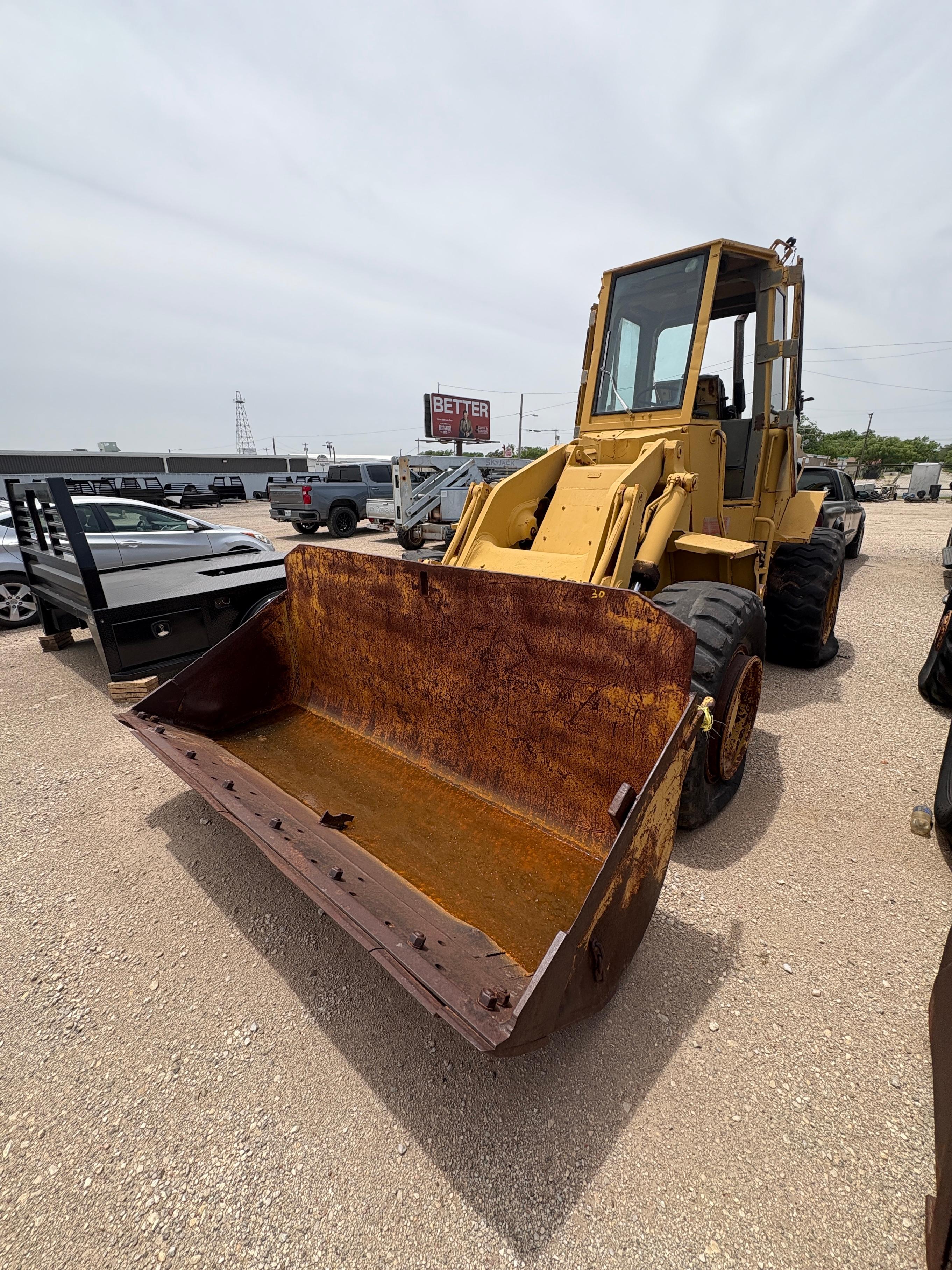 CATERPILLAR LOADER