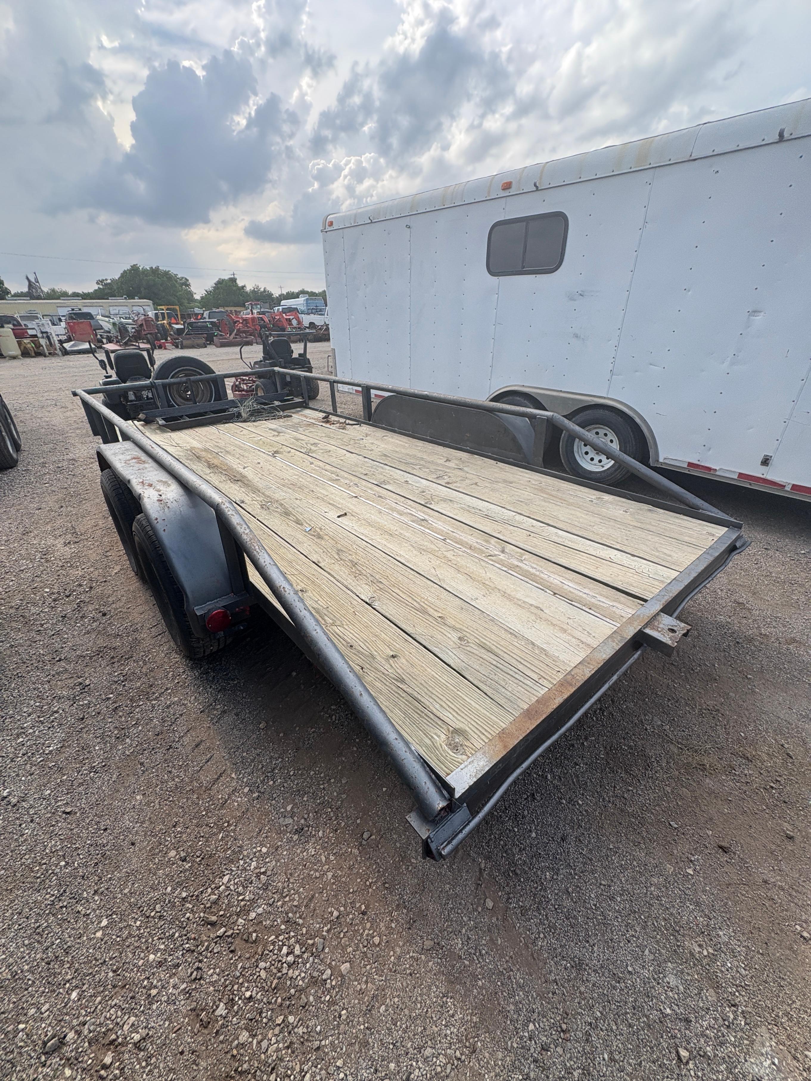 UTILITY TRAILER