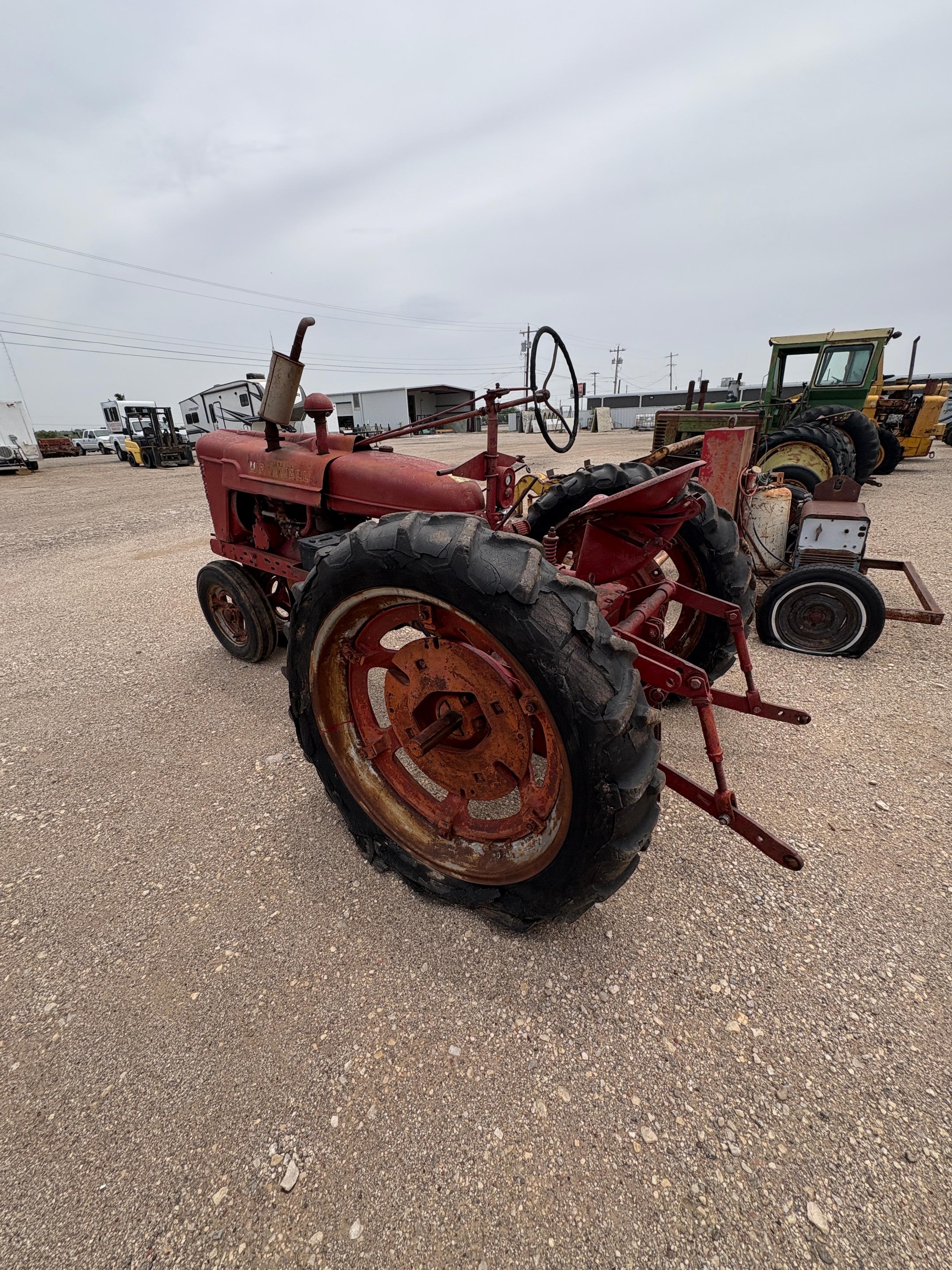 INTERNATIONAL FARMALL