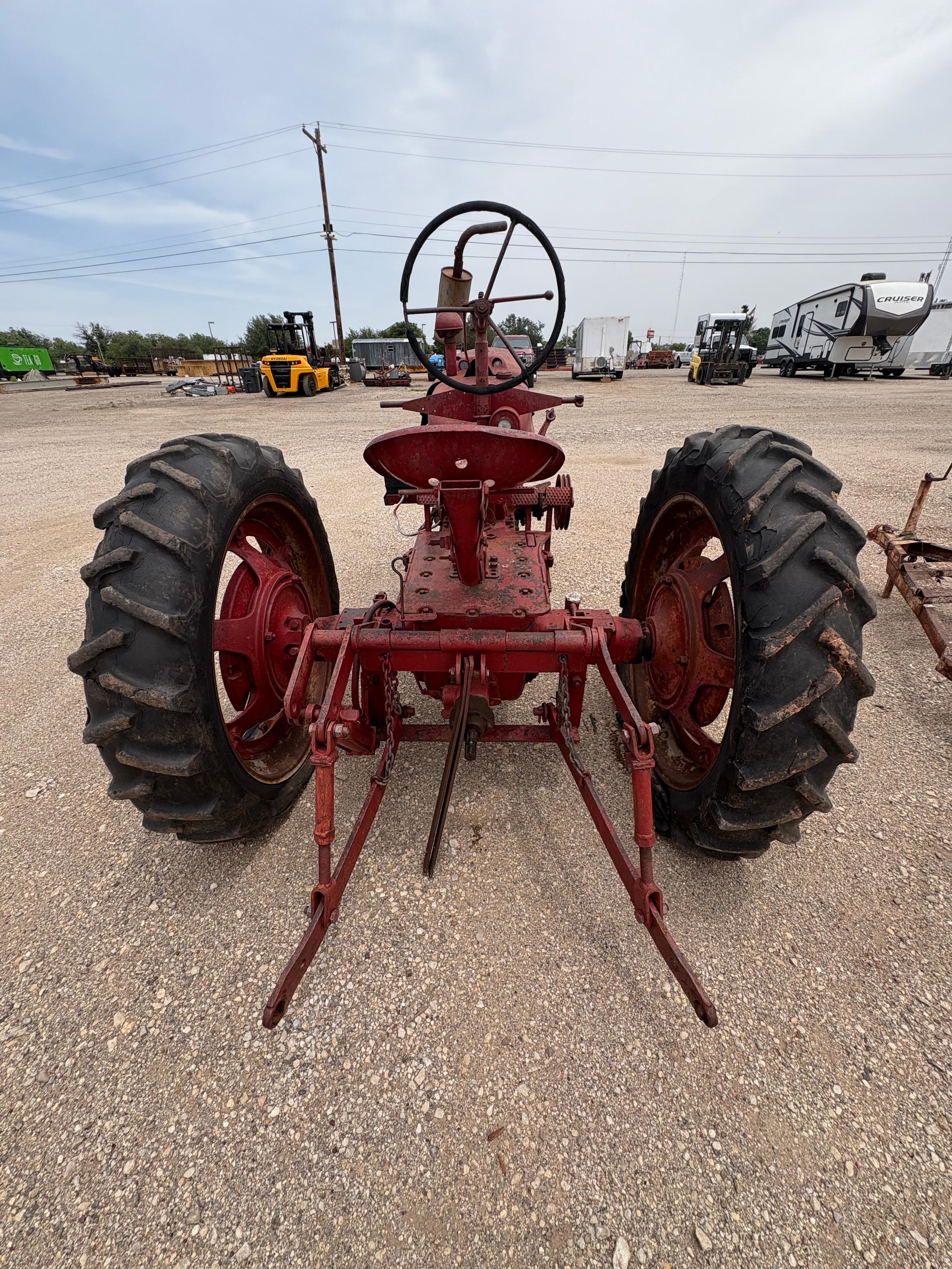 INTERNATIONAL FARMALL