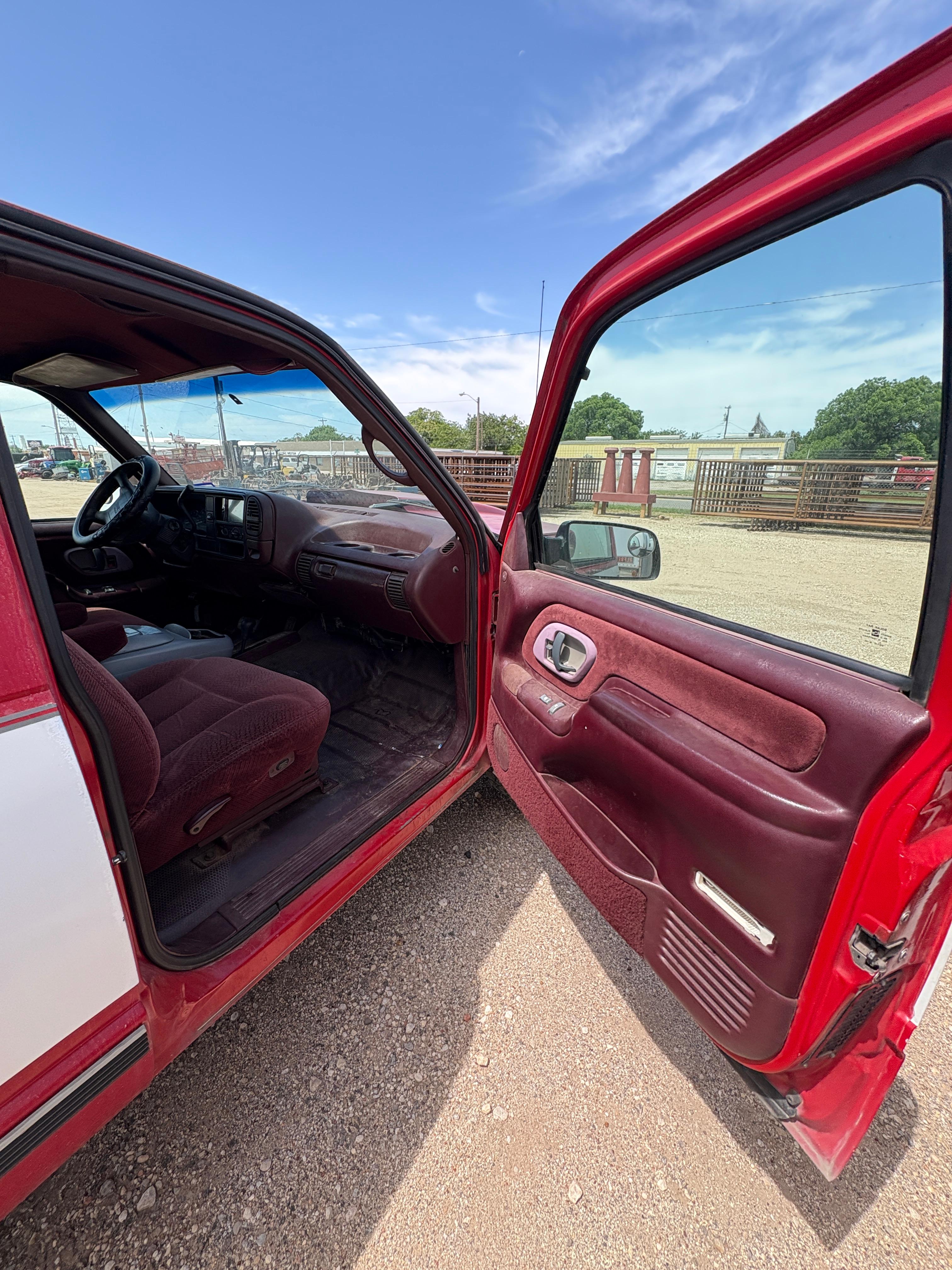 GMC 2500 SLE PICKUP